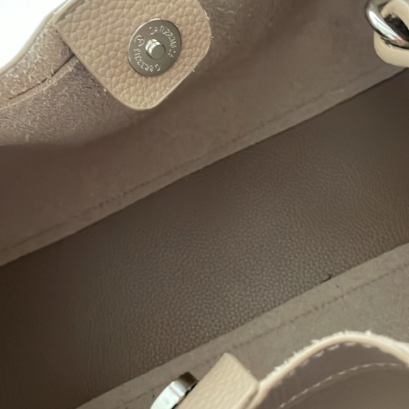 EUC beige Crossbody/satchel - Picture 6 of 7